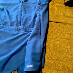 Jaanuu royal blue 2x scrub top